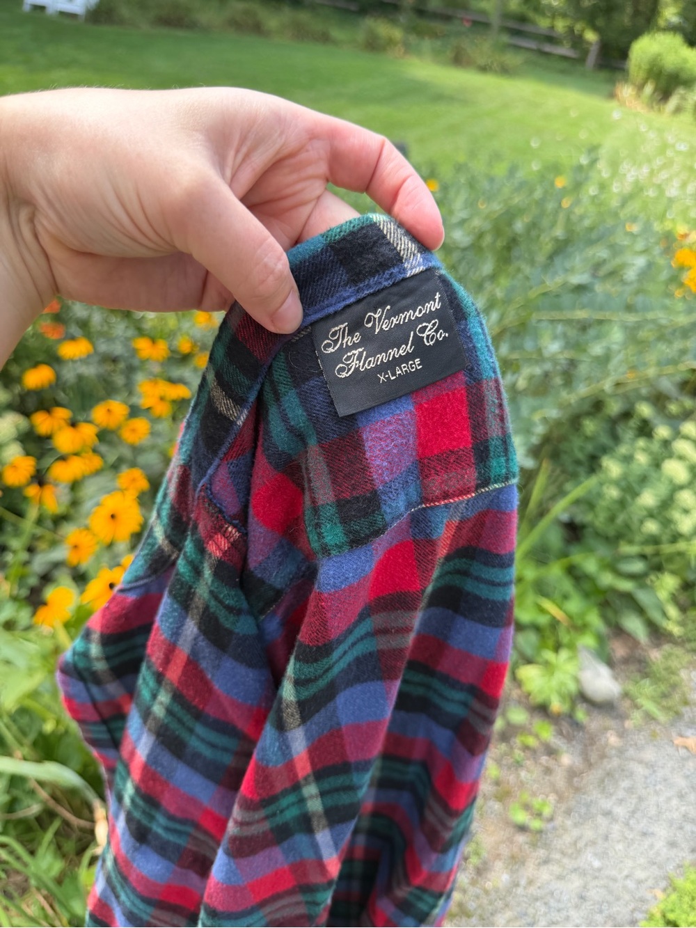 The Vermont Flannel Co Button Down in "Fashion Stewart" Red Men’s XL - Picture 3 of 6